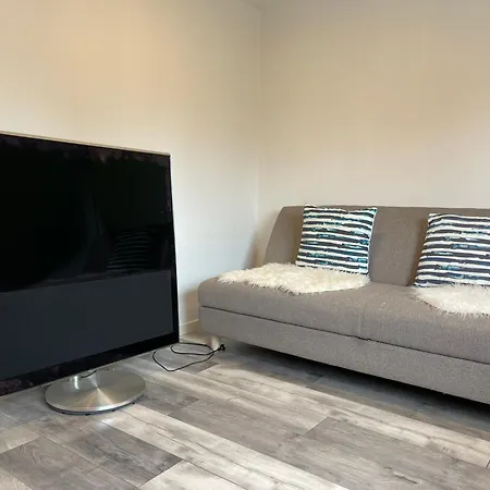 Billund- Newly Renovated 1 Bedroom Kitchen Semesterbostad *