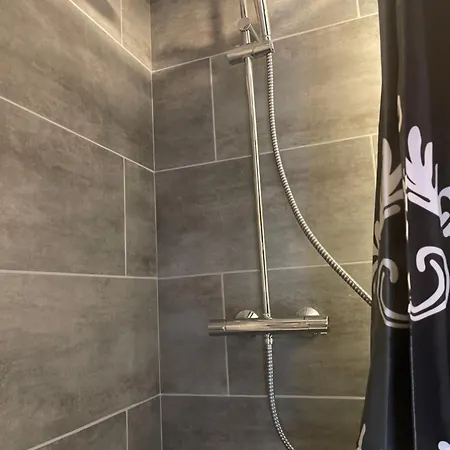 Hébergement de vacances Billund- Newly Renovated 1 Bedroom Kitchen *